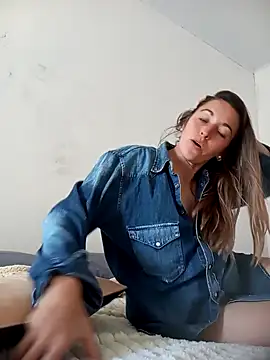 Snapshot of Heisi-Sex chatting on 15, 9, 2025 Heisi-Sex online show from 15, 9, 2025