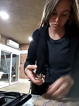 Snapshot of Heisi-Sex chatting on 23, 9, 2025 Heisi-Sex online show from 23, 9, 2025