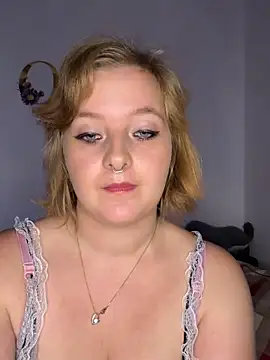 Kim Secret online show from 7, 10, 2025