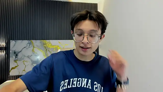 SantiagoRusso18 online show from 27, 11, 2025