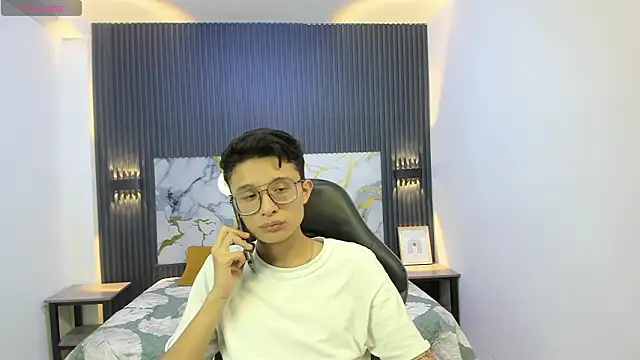 SantiagoRusso18 online show from 21, 2, 2026