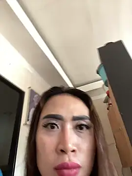 Snapshot of The_Stunning_stephanie chatting on 27, 11, 2025 The Stunning stephanie online show from 27, 11, 2025