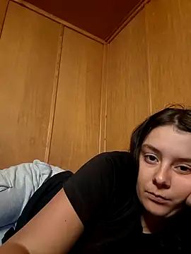 Snapshot of YoungLiisaxx chatting on 10, 9, 2025 YoungLiisaxx online show from 10, 9, 2025