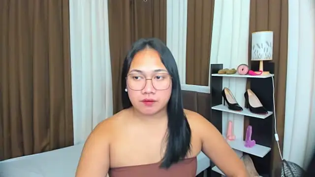 TsUncutKaren online show from 26, 9, 2025