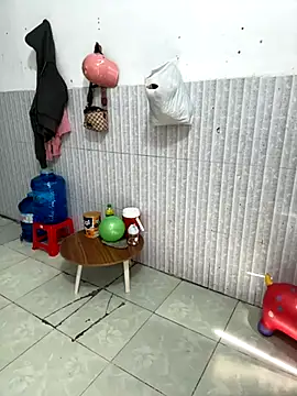 Tiffany-yy online show from 13, 10, 2025