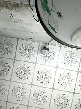 Tiffany-yy online show from 22, 10, 2025