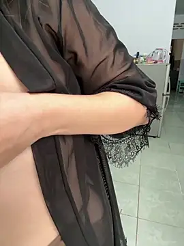 Tiffany-yy online show from 7, 11, 2025