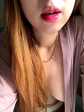 Tiffany-yy online show from 18, 11, 2025