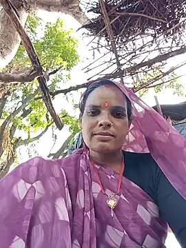 Snapshot of Hello_pinki chatting on 11, 9, 2025 Hello pinki online show from 11, 9, 2025