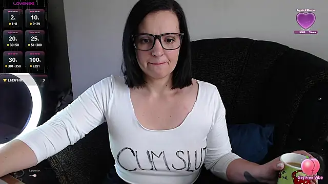 Snapshot of Olivia_Darling chatting on 17, 10, 2025 Olivia Darling online show from 17, 10, 2025