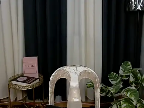 Kiethmadison Miller online show from 14, 9, 2025