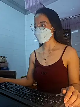 Snapshot of LazdyLy chatting on 19, 9, 2025 LazdyLy online show from 19, 9, 2025