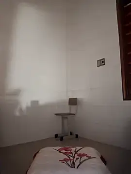 Snapshot of LazdyLy chatting on 24, 9, 2025 LazdyLy online show from 24, 9, 2025