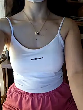 Snapshot of LazdyLy chatting on 10, 11, 2025 LazdyLy online show from 10, 11, 2025