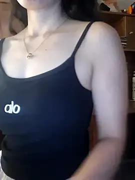 Snapshot of LazdyLy chatting on 12, 11, 2025 LazdyLy online show from 12, 11, 2025