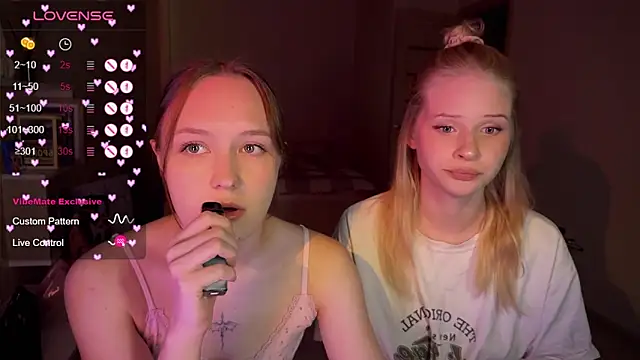 twosweetie online show from 11, 9, 2025