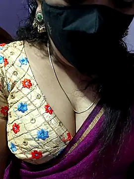 luci-queen online show from 24, 9, 2025