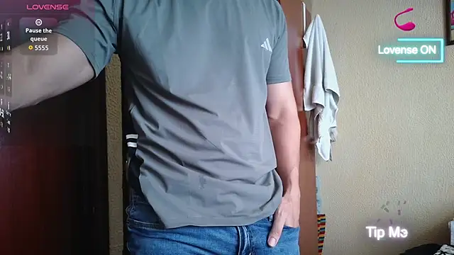 Snapshot of cris2428 chatting on 7, 3, 2026 cris2428 online show from 7, 3, 2026