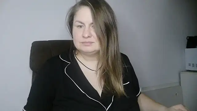 Snapshot of MartaXLove chatting on 16, 11, 2025 MartaXLove online show from 16, 11, 2025