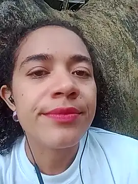 Snapshot of charlotte_dante212 chatting on 24, 11, 2025 charlotte dante212 online show from 24, 11, 2025