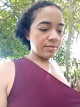 Snapshot of charlotte_dante212 chatting on 21, 12, 2025 charlotte dante212 online show from 21, 12, 2025