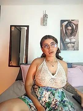 Snapshot of Lyra-Richter chatting on 14, 10, 2025 Lyra-Richter online show from 14, 10, 2025