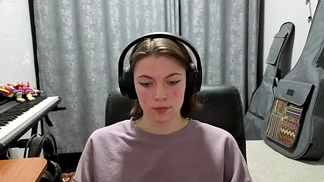 CutieAnny online show from 2, 5, 2026