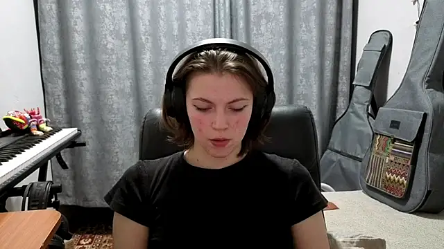 CutieAnny online show from 8, 5, 2026