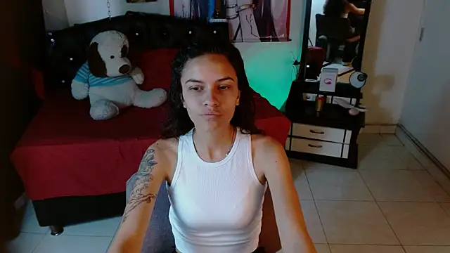 Skylovershot online show from 4, 11, 2025