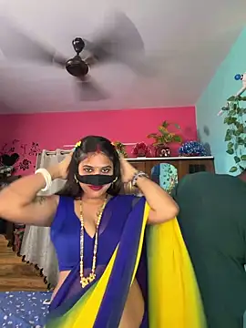 Snapshot of V-Hot-Sweti chatting on 10, 4, 2026 V-Hot-Sweti online show from 10, 4, 2026