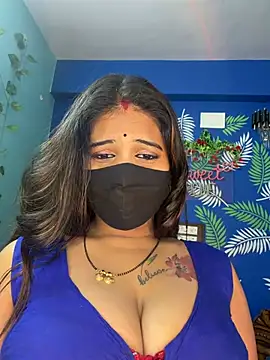 Snapshot of V-Hot-Sweti chatting on 22, 4, 2026 V-Hot-Sweti online show from 22, 4, 2026