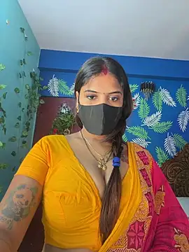 Snapshot of V-Hot-Sweti chatting on 30, 4, 2026 V-Hot-Sweti online show from 30, 4, 2026