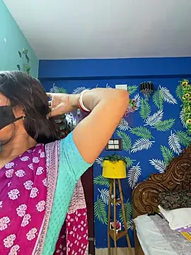 Snapshot of V-Hot-Sweti chatting on 14, 7, 2026 V-Hot-Sweti online show from 14, 7, 2026