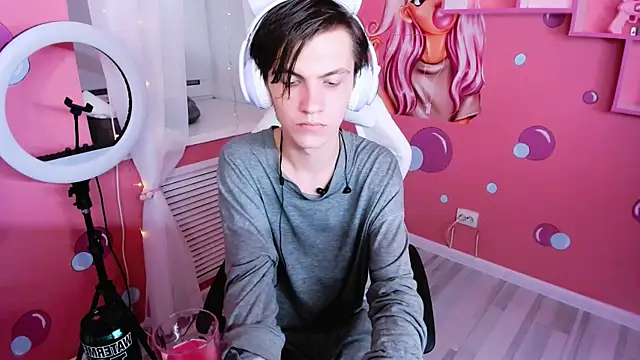 OttoWilliams online show from 27, 10, 2025