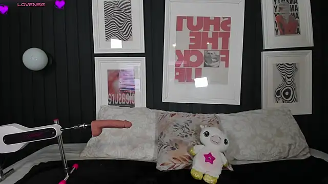 Snapshot of Manelyk_evanss_ chatting on 16, 2, 2026 Manelyk evanss online show from 16, 2, 2026