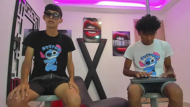 Snapshot of LONDON_BOYS1 chatting on 9, 9, 2025 LONDON BOYS1 online show from 9, 9, 2025