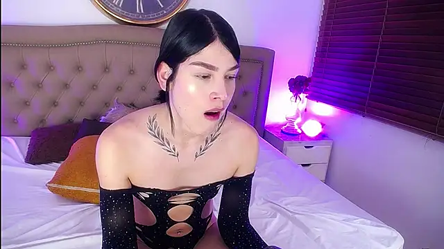 Snapshot of AuroraRicci chatting on 3, 10, 2025 AuroraRicci online show from 3, 10, 2025