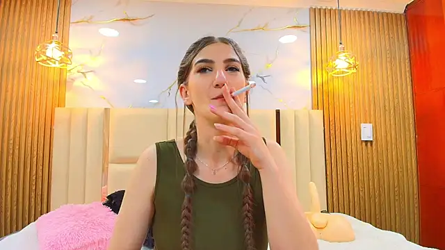 Dafne castro  online show from 15, 5, 2026