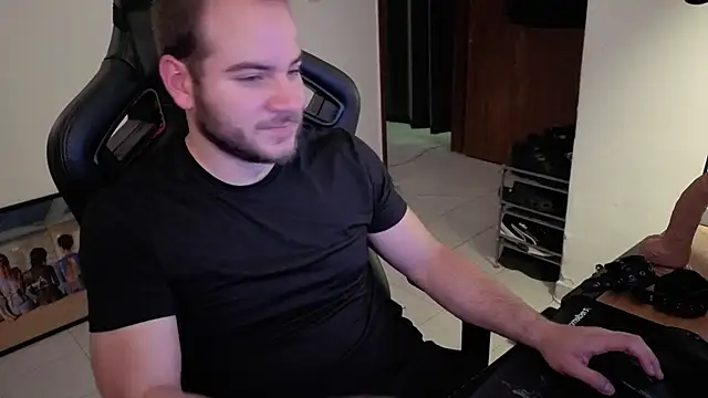 Paul00474 online show from 24, 9, 2025