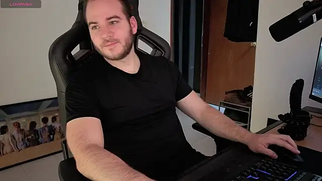 Paul00474 online show from 4, 11, 2025