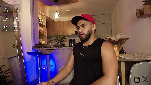 Snapshot of ThiagoHunk chatting on 11, 9, 2025 ThiagoHunk online show from 11, 9, 2025