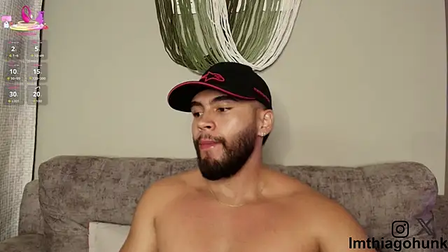 Snapshot of ThiagoHunk chatting on 2, 10, 2025 ThiagoHunk online show from 2, 10, 2025