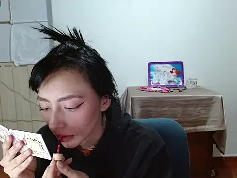 paola    online show from 9, 9, 2025