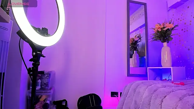 Snapshot of ArianaSantana chatting on 19, 9, 2025 ArianaSantana online show from 19, 9, 2025