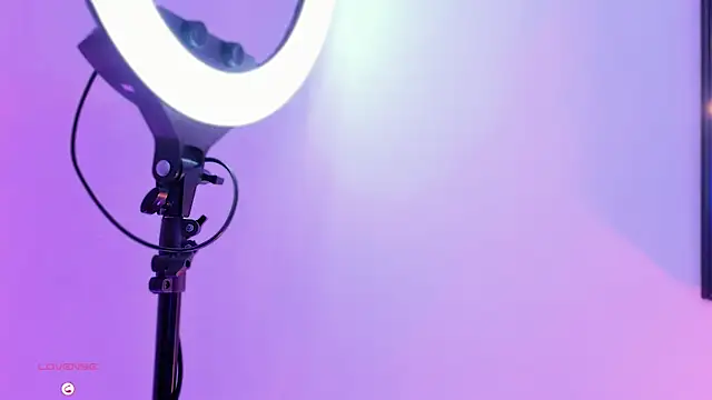 Snapshot of ArianaSantana chatting on 13, 10, 2025 ArianaSantana online show from 13, 10, 2025