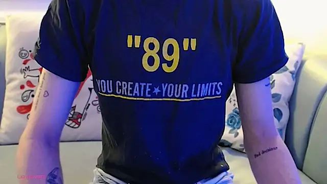 Snapshot of ArianaSantana chatting on 26, 10, 2025 ArianaSantana online show from 26, 10, 2025