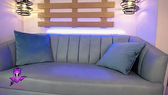 Snapshot of ArianaSantana chatting on 7, 11, 2025 ArianaSantana online show from 7, 11, 2025