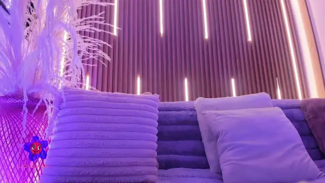 Snapshot of ArianaSantana chatting on 15, 11, 2025 ArianaSantana online show from 15, 11, 2025