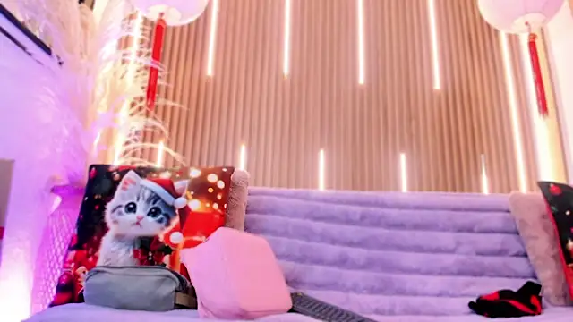 Snapshot of ArianaSantana chatting on 19, 12, 2025 ArianaSantana online show from 19, 12, 2025