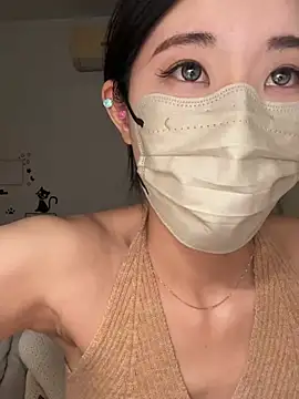 Lulu125216 online show from 15, 4, 2026